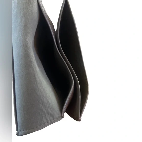 K Carrol Key & Card Holder with RFID Protection - Picture 10 of 10